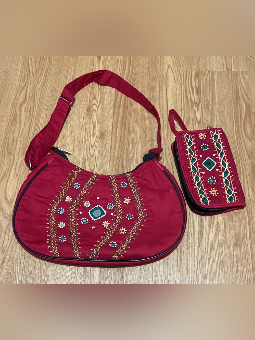 Embroidered Red Women's Shoulder Bag